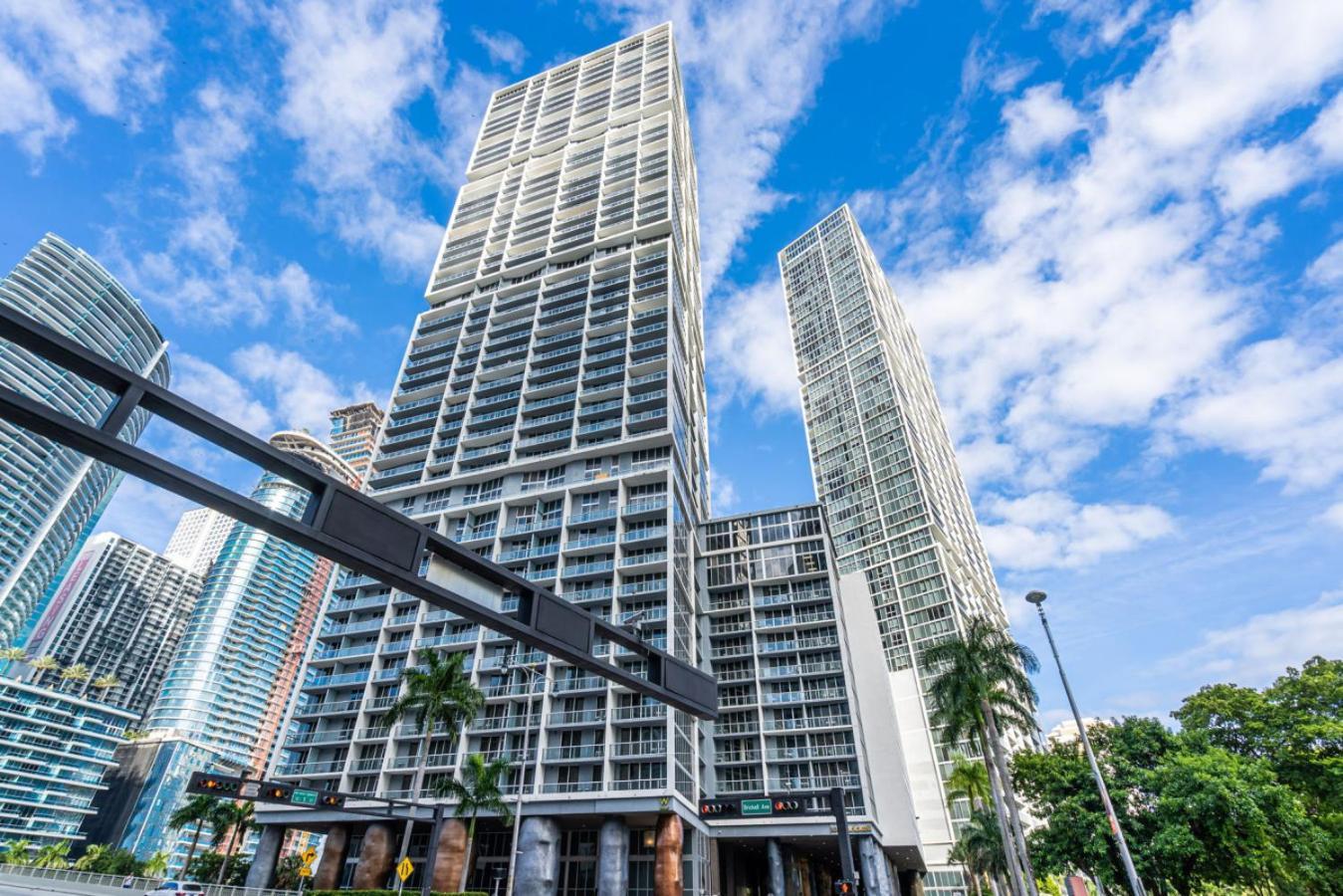 Icon Brickell Gem 2-br Oasis With Amazing Views Miami
